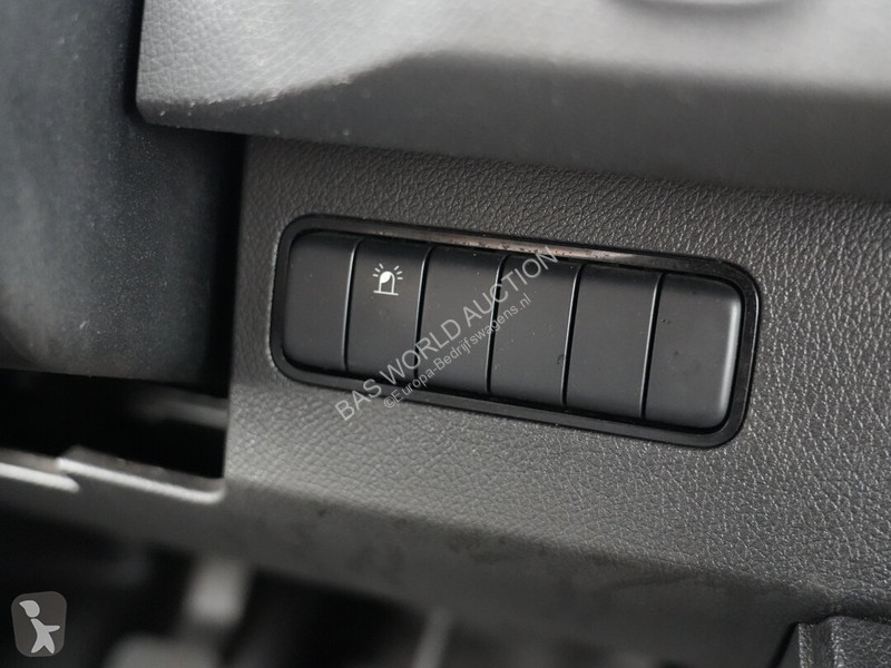 Лекотоварен автомобил Mercedes 311 CDI