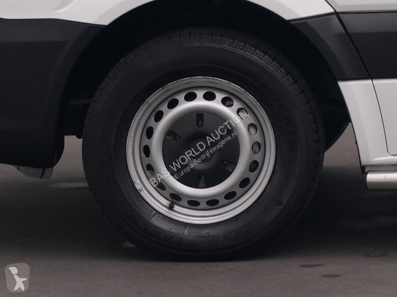 Лекотоварен автомобил Mercedes 311 CDI