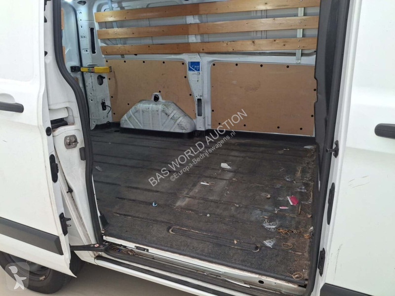 Лекотоварен автомобил Ford 340 1.0 L1H1 PHEV Tr...