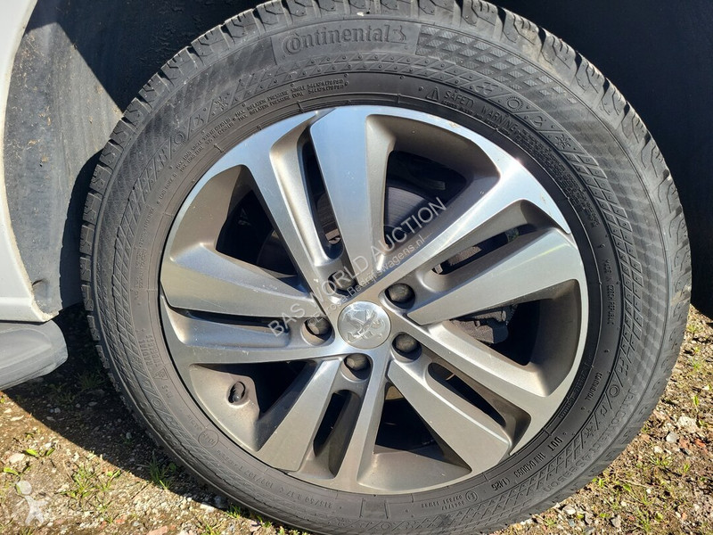 Furgoneta Peugeot 180PK