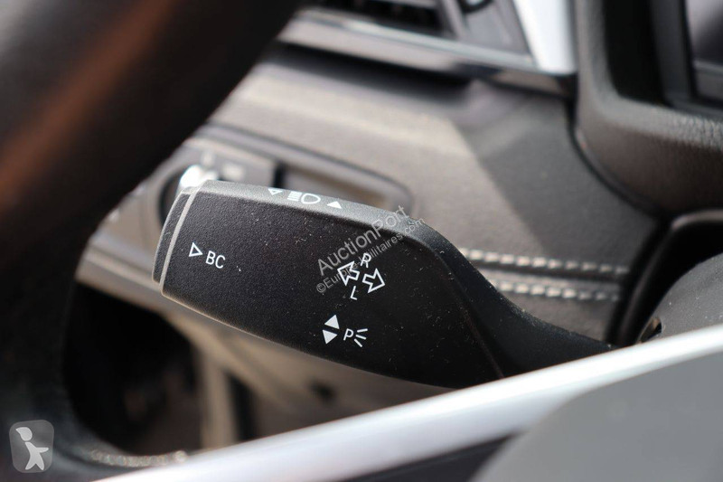 Furgoneta BMW sDrive 18d