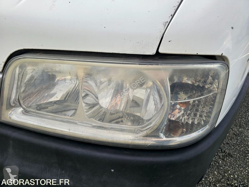 Лекотоварен автомобил Peugeot