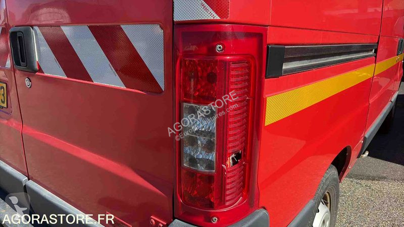 Лекотоварен автомобил Citroën JUMPER