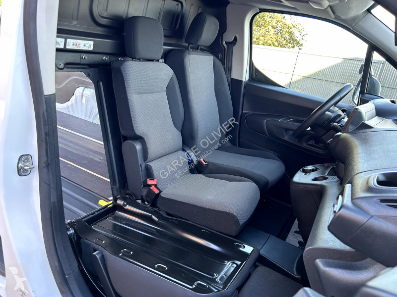 Лекотоварен автомобил Citroën XL 950KG 1.5...