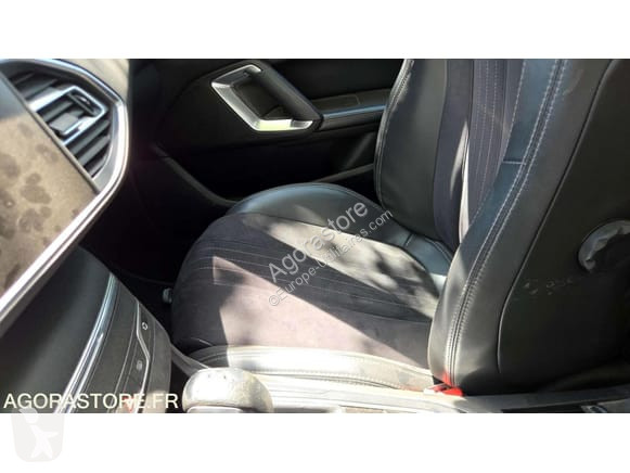 Коммерческий автомобиль
