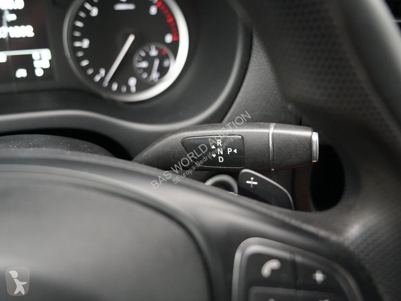 Bedrijfswagen Mercedes 116