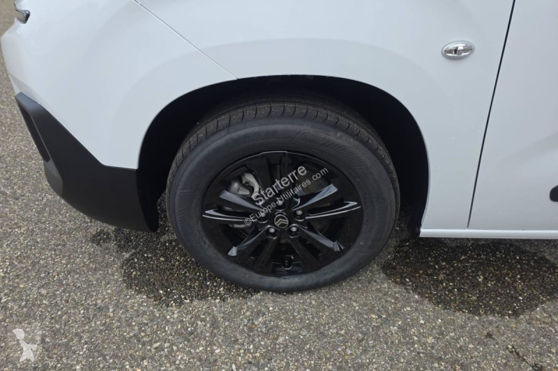 Véhicule utilitaire Citroën  BERLINGO CABINE...
