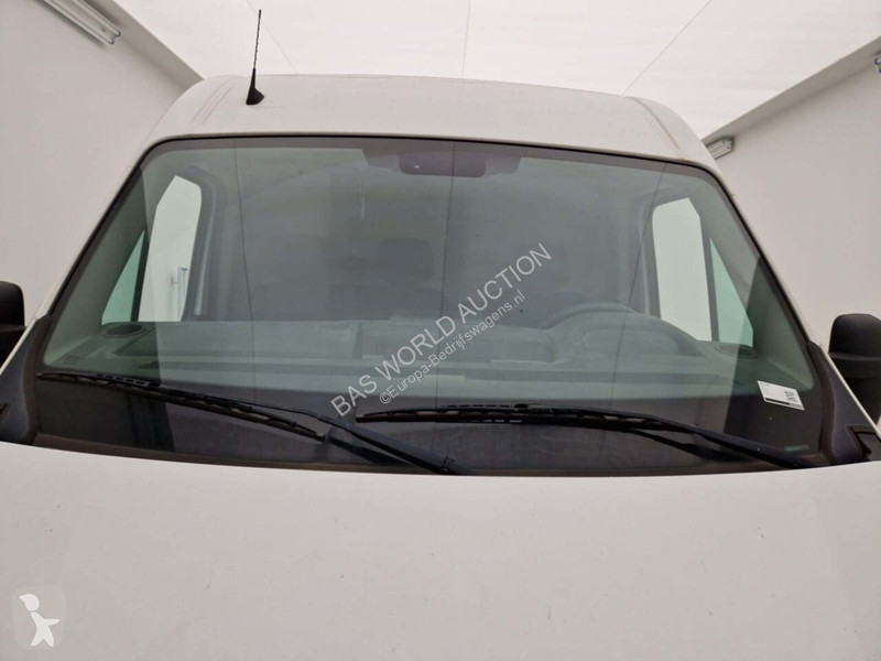 Furgoneta Opel 2.3DT L2H2 Airco/NAV/PDC