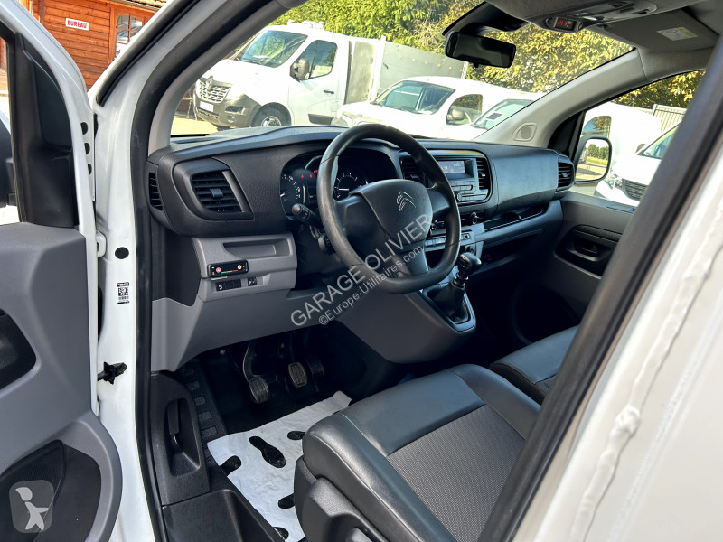 Коммерческий автомобиль Citroën M Bluehdi 120...