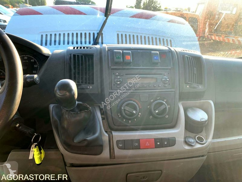 Véhicule utilitaire Fiat DUCATO