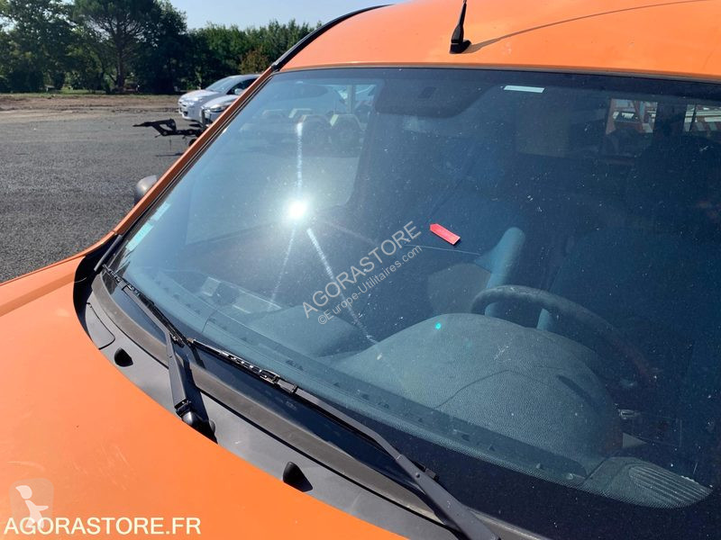 Véhicule utilitaire Renault KANGOO