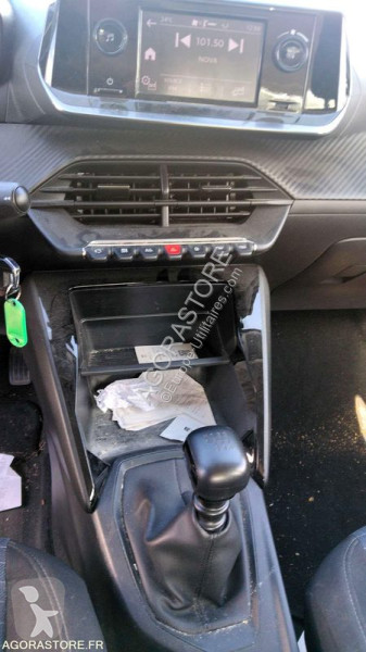 Véhicule utilitaire Peugeot 208