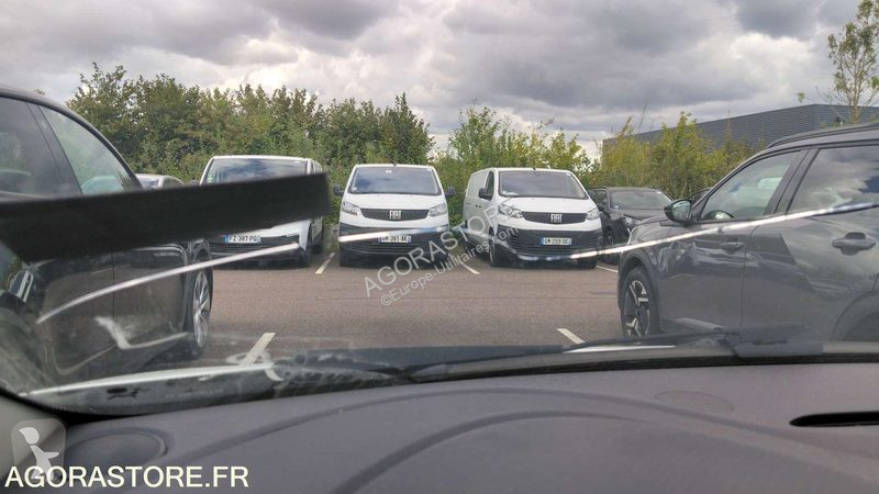Véhicule utilitaire Renault CLIO