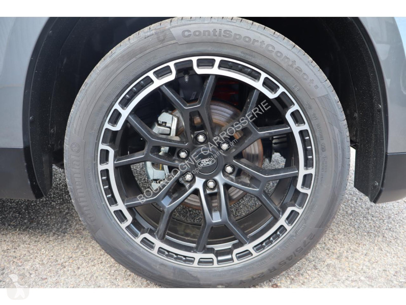 Véhicule utilitaire Ford