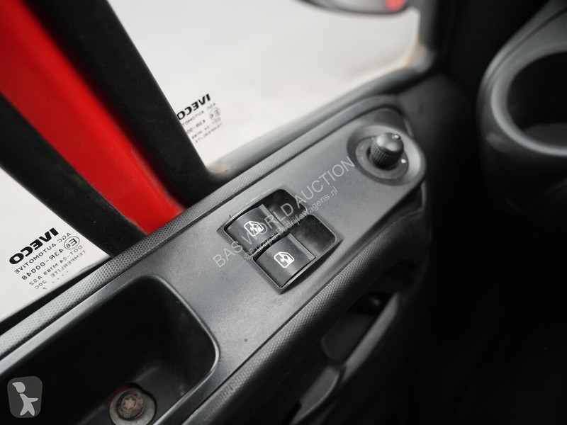 Veicolo commerciale Iveco 35C12