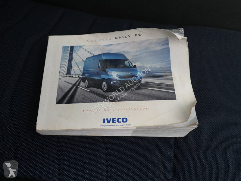عربة نفعية Iveco 35C18