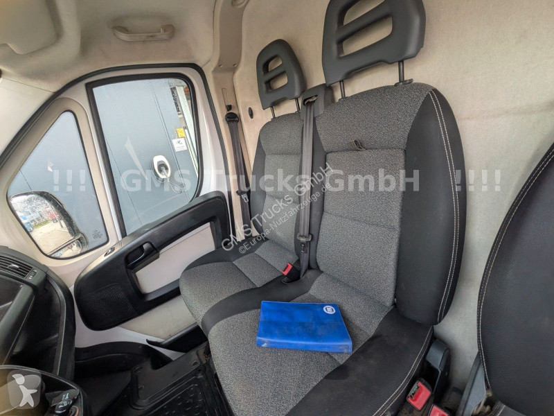 Véhicule utilitaire Fiat Multijet 130 / Nur...