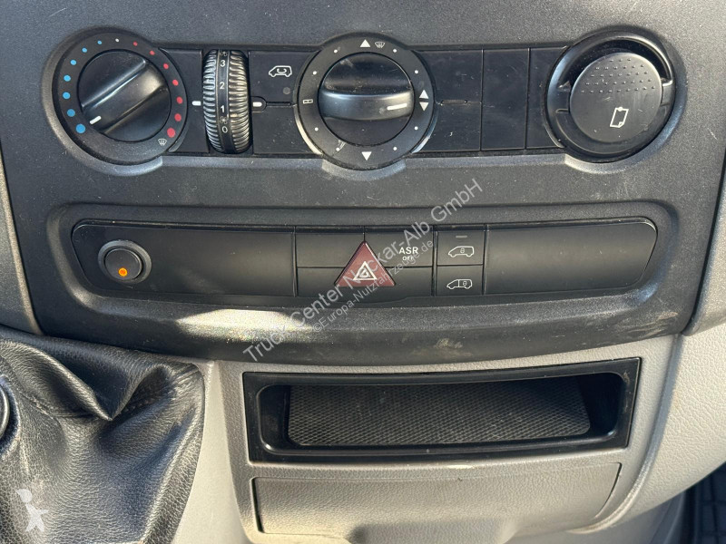 Véhicule utilitaire Mercedes 313 CDI 6 Sitze...
