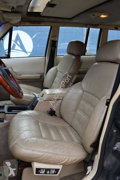 Véhicule utilitaire Jeep Limited