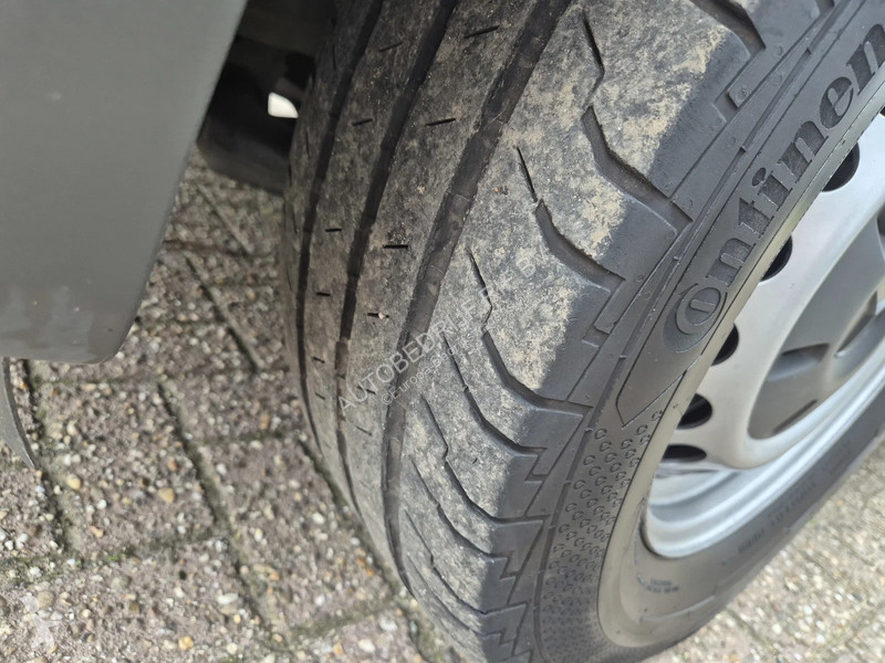 Véhicule utilitaire Mercedes 316 CDI/ L2H1/Aut/...