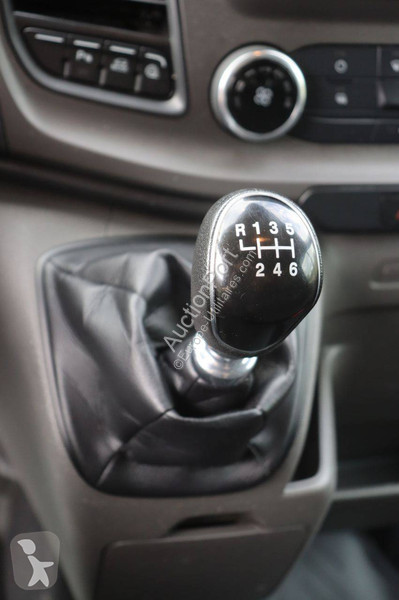 Véhicule utilitaire Ford