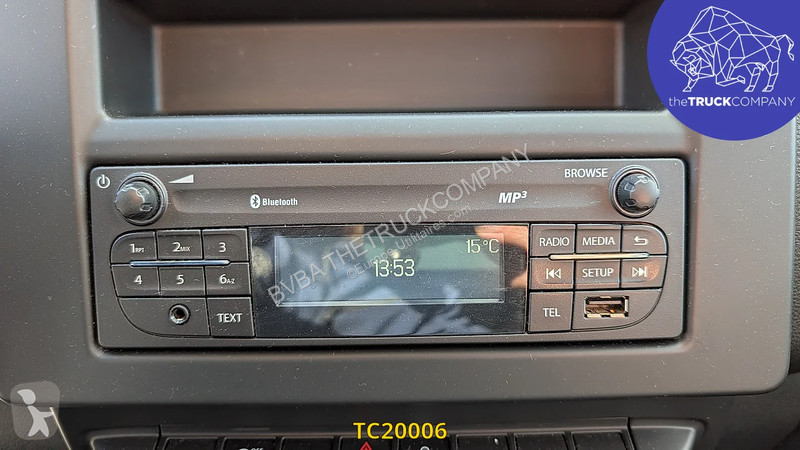 Véhicule utilitaire Renault VAN DCI 75 CV