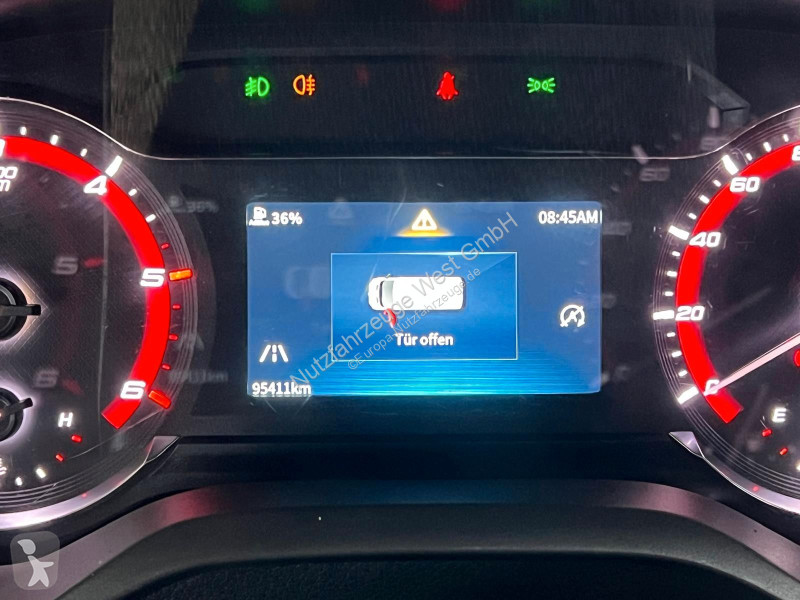 Véhicule utilitaire Maxus 9...