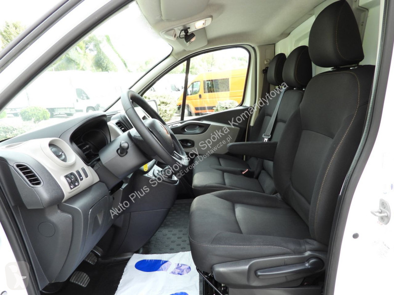 Véhicule utilitaire Renault  TRAFIC