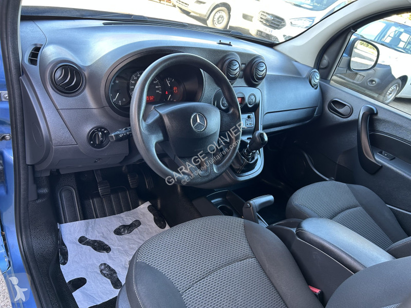 Véhicule utilitaire Mercedes Long 111 1.5 CDI...
