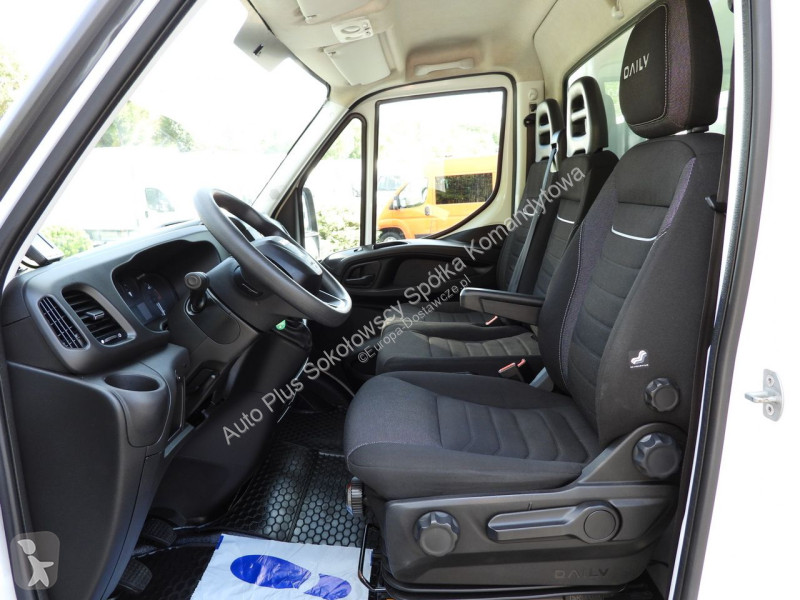 Véhicule utilitaire Iveco 35S16 DAILY