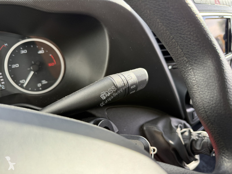 Véhicule utilitaire Iveco 35C16 3.0 160PK