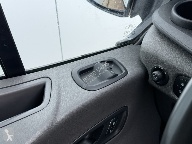 Véhicule utilitaire Ford e 68kWh 184PK E-