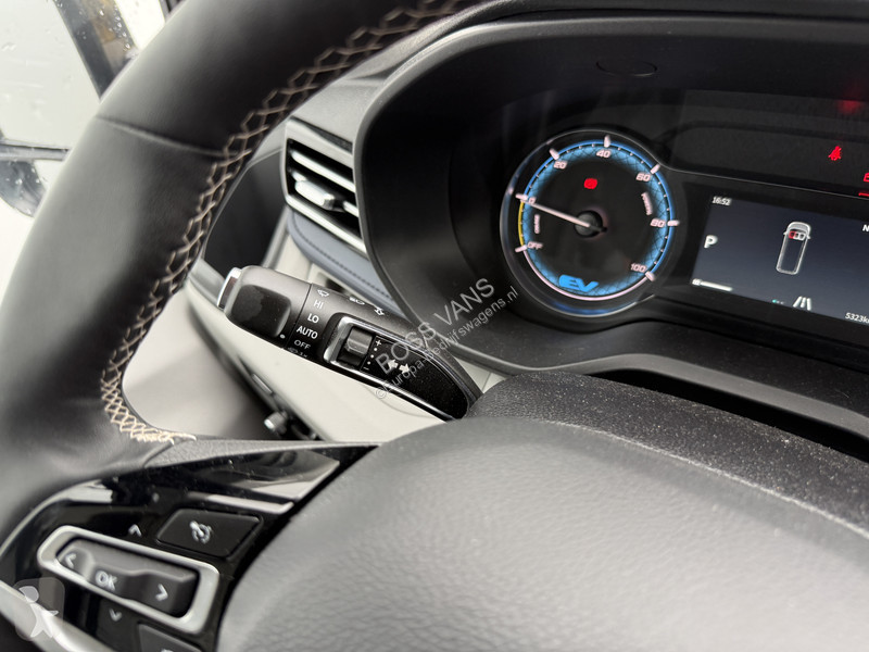 Véhicule utilitaire Maxus e 9 77kWh 204PK e 9