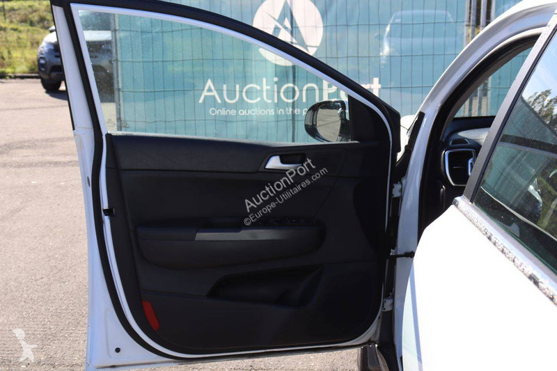 Véhicule utilitaire KIA