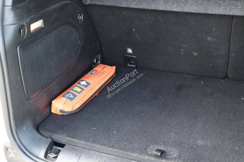 Véhicule utilitaire Jeep