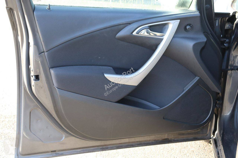 Véhicule utilitaire Opel