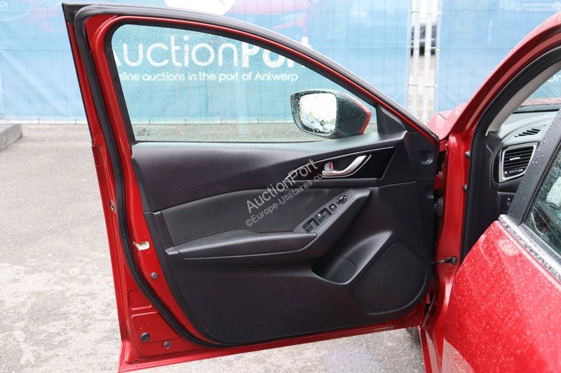 Mazda  3 van