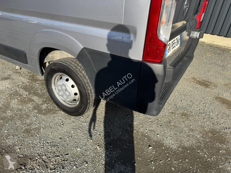Véhicule utilitaire Opel MOVANO 3T5 L3H2 2.2...