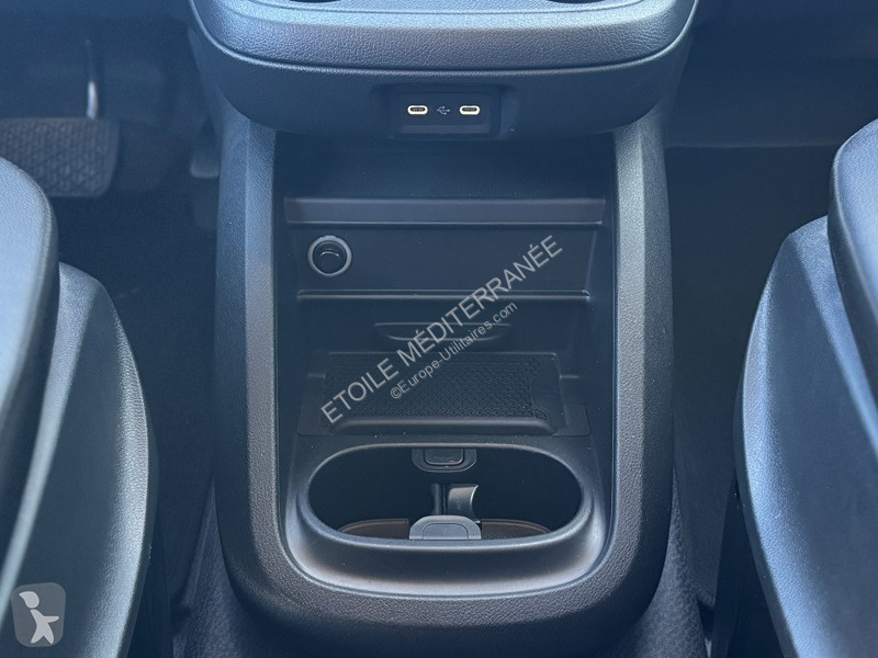 Mercedes 119 CDI Mixto Compact Select 9G-Tronic...