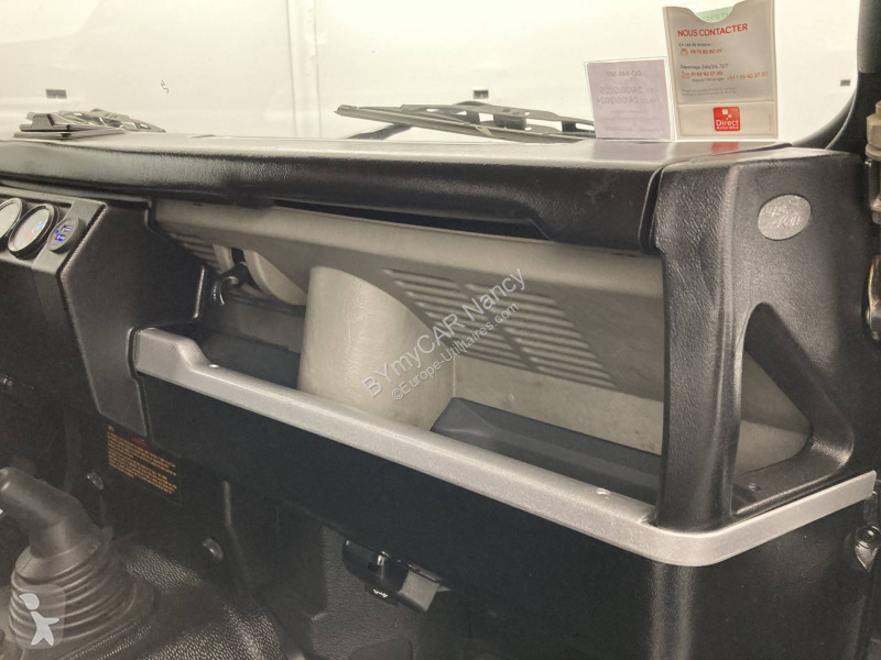 Véhicule utilitaire Land Rover 90 Defender TDI