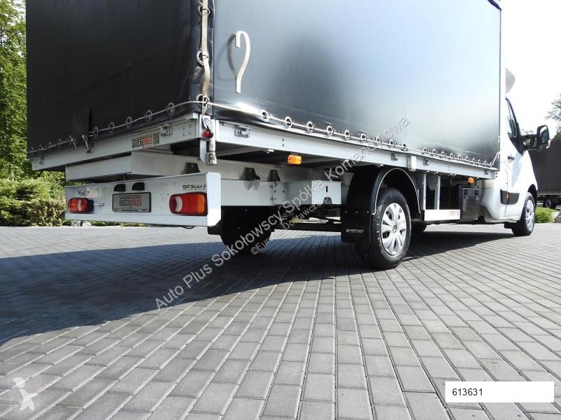 Autoutilitară Renault MASTER PLANDEKA 8 PALET...