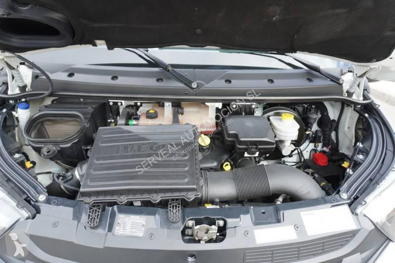 Furgoneta Iveco