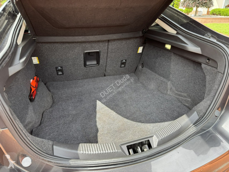 Véhicule utilitaire Ford