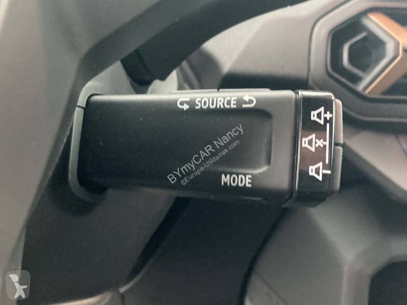 Bedrijfswagen Dacia Duster Hybrid 140 4x2