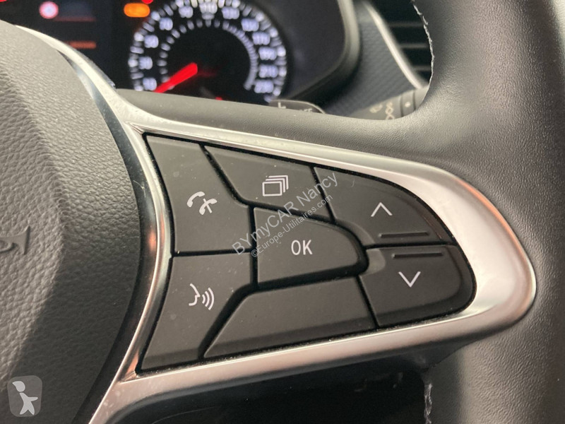 Autoutilitară Renault Arkana mild hybrid 140...