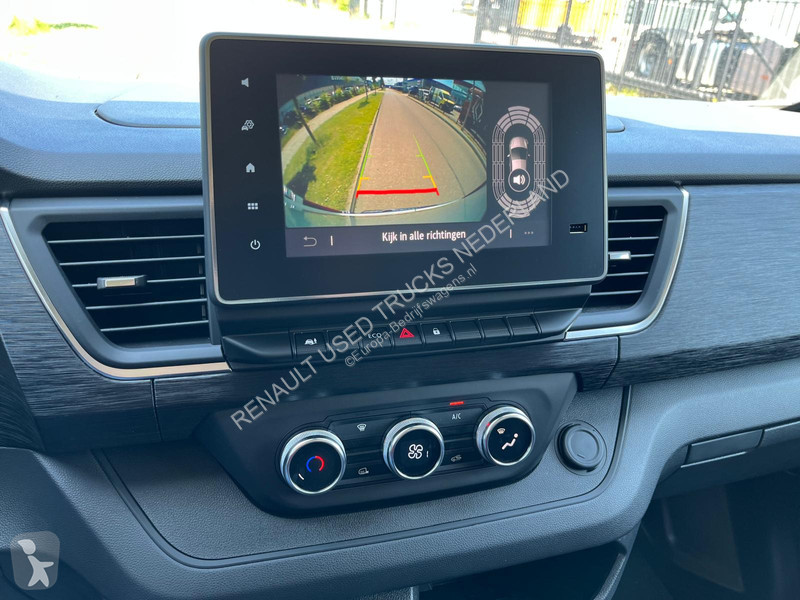 Furgoneta Renault E-Tech Red L2 H1, Airco, Nav,...