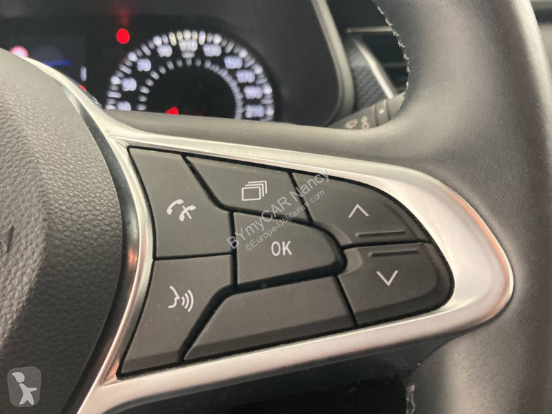Autoutilitară Renault Arkana mild hybrid 140...