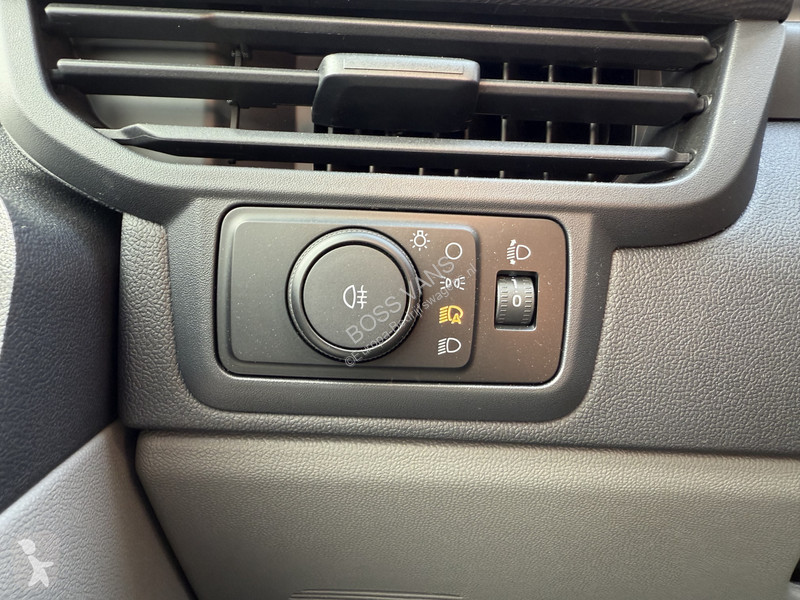 Furgoneta Ford 2.0 TDCI 136pk L2H1 Dubbele...