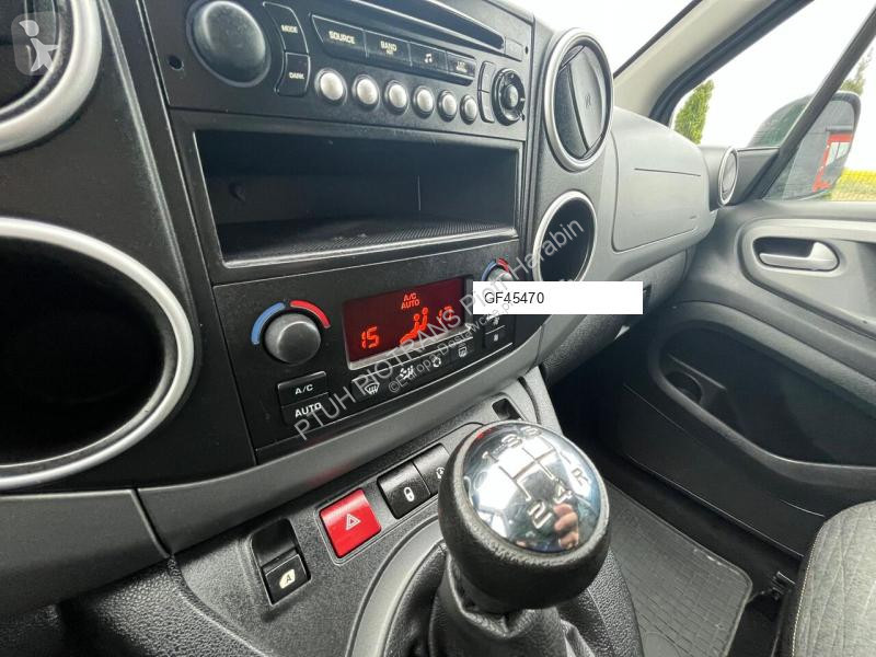 Véhicule utilitaire Citroën BERLINGO MULTISPACE...