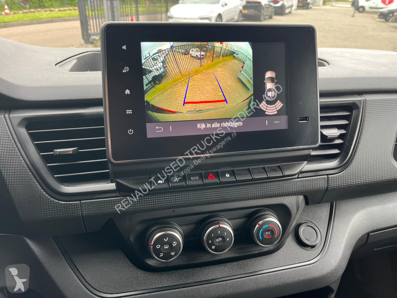 Autoutilitară Renault Black Edition 2.0dci L2...